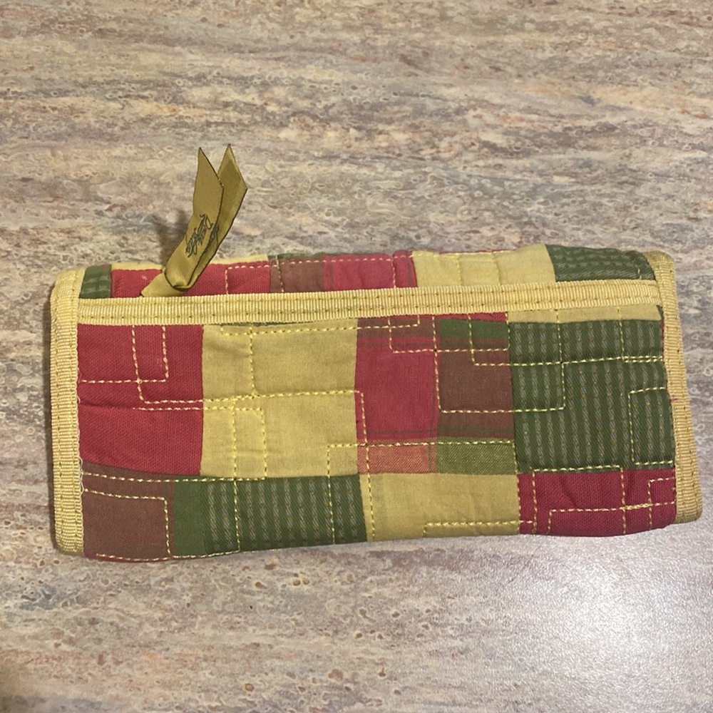 Quilted Wallet - Picture 4 of 6